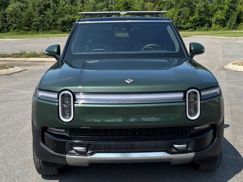 Used 2025 Rivian R1S Adventure AWD/4WD image 5