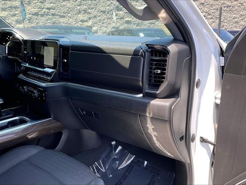 Used 2023 Chevrolet Silverado 1500 RST RWD image 18