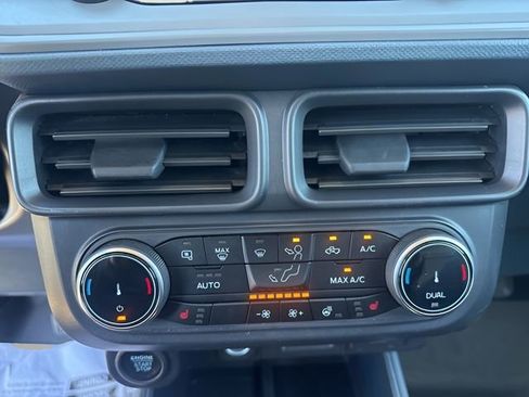 Used 2024 Ford Maverick Lariat w/ Black Appearance Package image 22