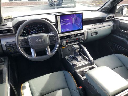 Used 2025 Toyota Tacoma Trailhunter image 14