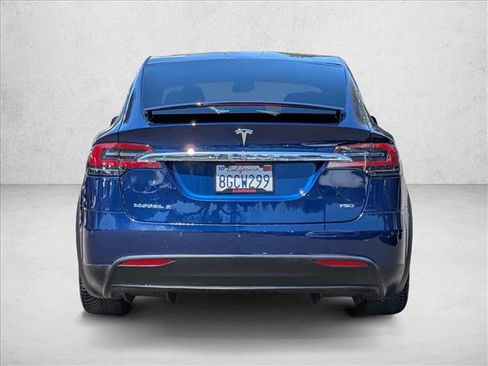 Used 2018 Tesla Model X 75D AWD/4WD image 7
