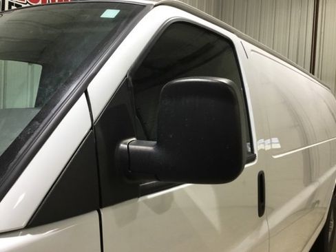 Used 2022 Chevrolet Express 2500 Extended w/ Driver Convenience Package image 9