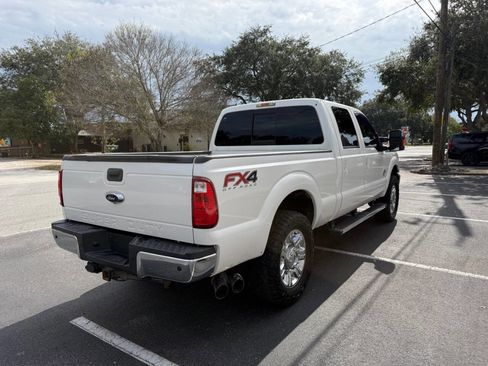 Used 2014 Ford F250 Lariat w/ Lariat Ultimate Package image 9