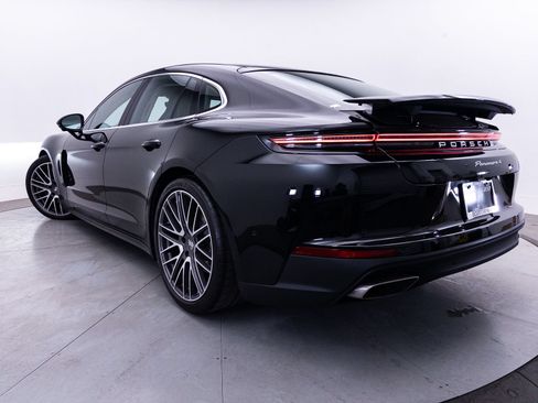 Used 2024 Porsche Panamera 4 w/ Premium Package AWD/4WD image 5