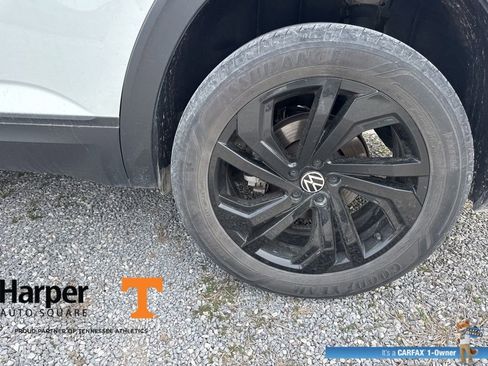 Used 2022 Volkswagen Atlas SE w/ Panoramic Sunroof Package image 17