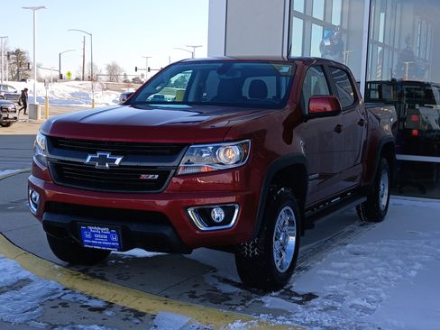 Used 2018 Chevrolet Colorado Z71 image 2