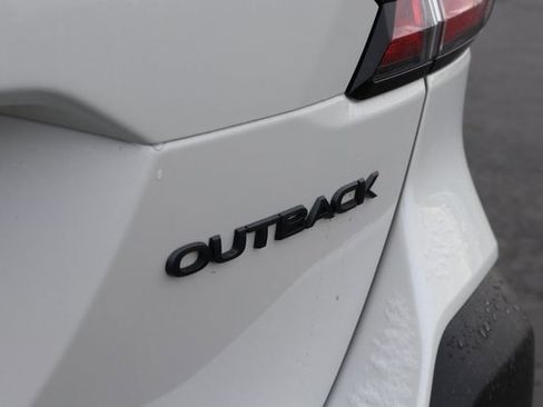 Used 2025 Subaru Outback Onyx Edition image 13