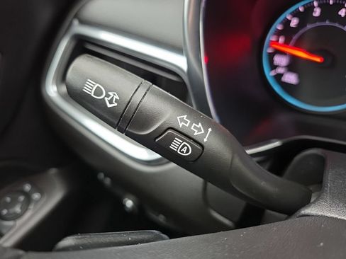 Certified 2020 Chevrolet Equinox LT w/ Driver Convenience Package FWD image 28