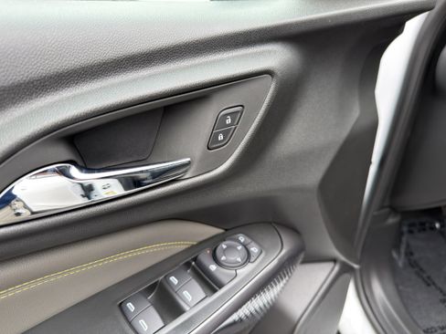 New 2026 Chevrolet Trax ACTIV w/ Driver Confidence Package image 24