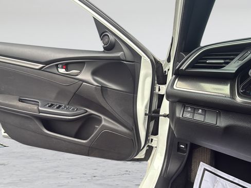 Used 2019 Honda Civic EX image 26
