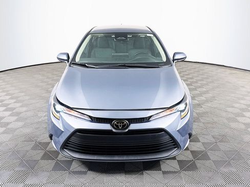 Used 2024 Toyota Corolla LE FWD image 2