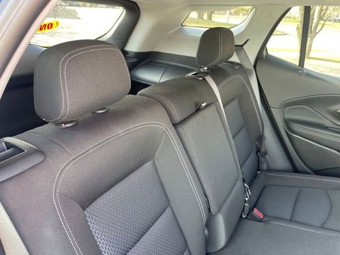 Used 2024 GMC Terrain SLE image 33