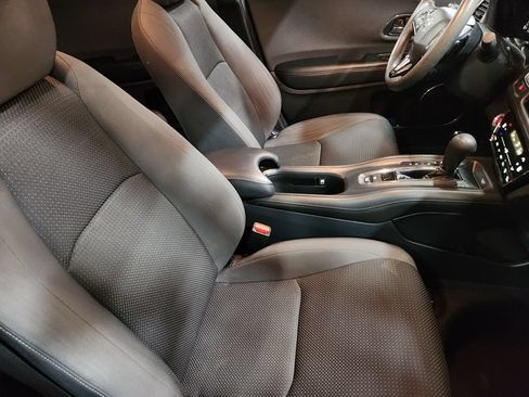 Used 2022 Honda HR-V EX image 29