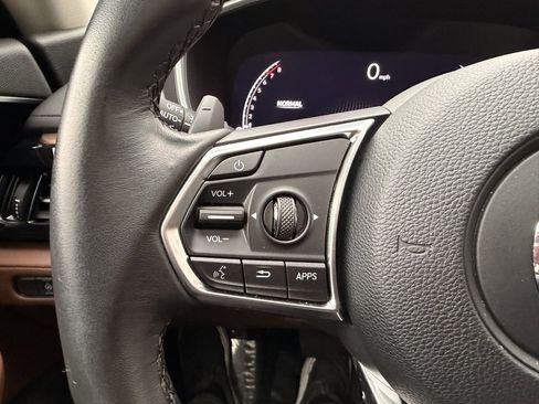 Used 2023 Acura MDX SH-AWD w/ Technology Package image 22