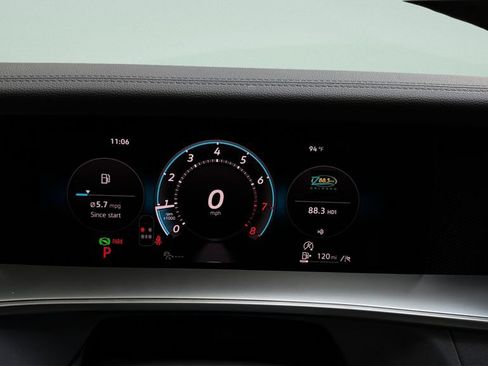 New 2026 Volkswagen Tiguan SE AWD/4WD image 38