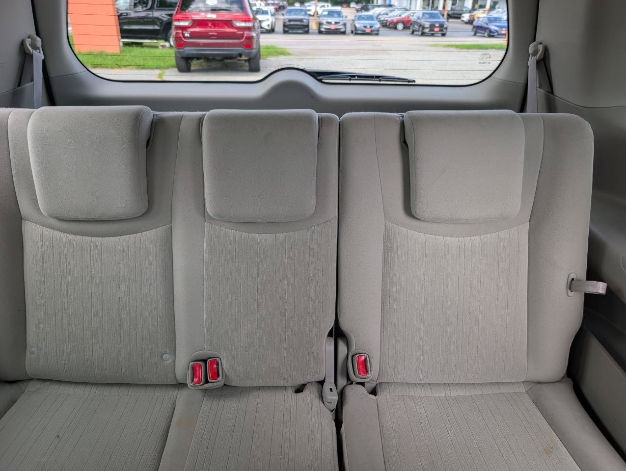 Used 2017 Nissan Quest SV FWD image 32