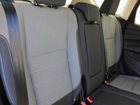 Used 2016 Ford Escape SE w/ Equipment Group 201A image 18