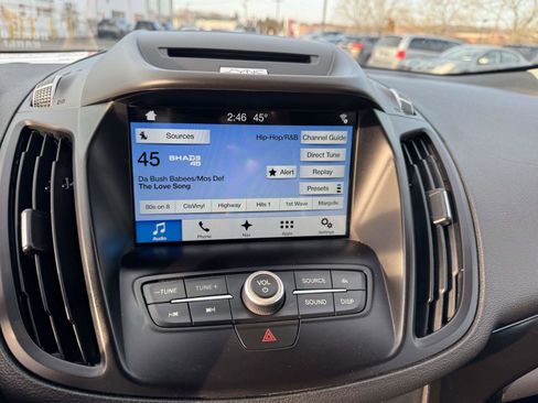 Used 2018 Ford Escape SE w/ SE Sport Appearance Package image 27