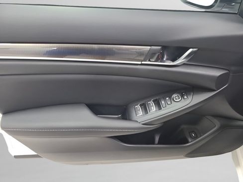 Certified 2022 Honda Accord Sport image 19