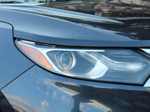 Used 2018 Chevrolet Equinox Premier image 49