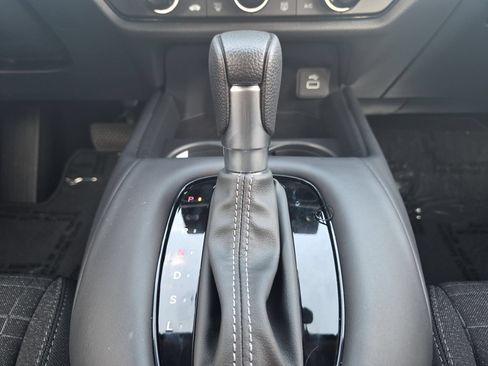 Certified 2025 Honda HR-V LX image 19