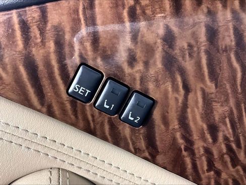 Used 2019 Nissan Armada SL w/ Premium Package RWD image 35