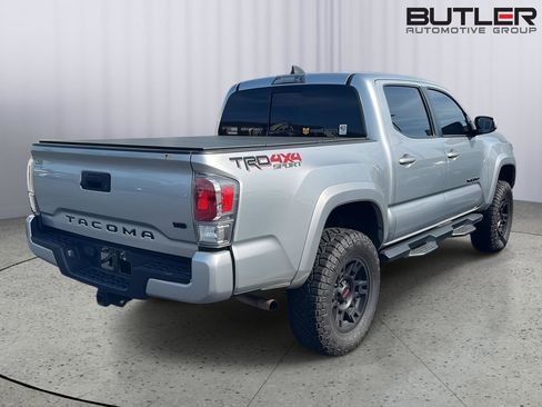 Used 2022 Toyota Tacoma TRD Sport image 8