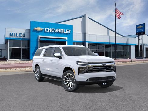 New 2026 Chevrolet Suburban Premier w/ Sun And Tow Package image 6