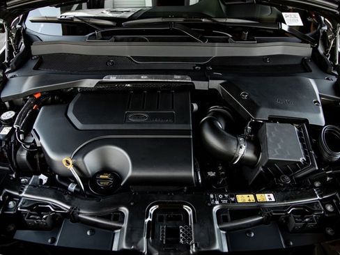 Used 2024 Land Rover Discovery Sport Dynamic SE image 30