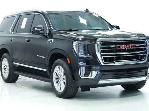 Used 2021 GMC Yukon SLT w/ SLT Premium Package image 3