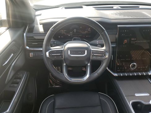 Used 2024 GMC Acadia Denali w/ Super Cruise Package image 18