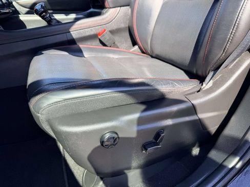 Used 2023 Dodge Durango GT AWD/4WD image 14
