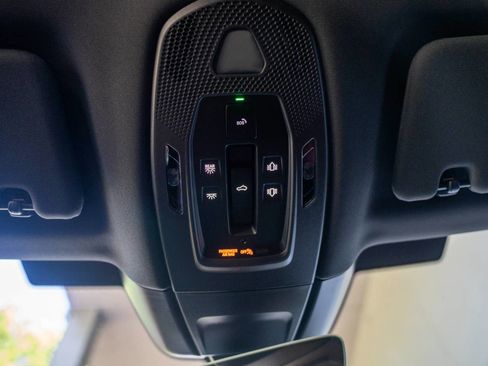 Certified 2025 Porsche Panamera 4 AWD/4WD image 18