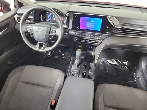 Used 2025 Toyota Camry LE w/ Convenience Package FWD image 15