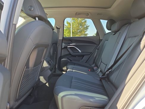 Certified 2025 Audi Q5 Premium w/ Convenience Package image 13