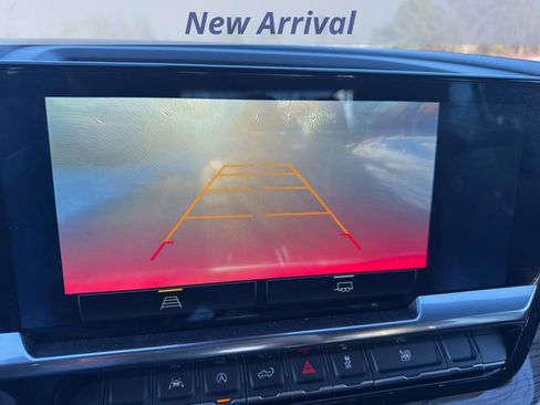 Certified 2025 Chevrolet Silverado 1500 LT image 11