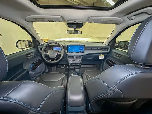 New 2026 Ford Maverick Lobo image 22