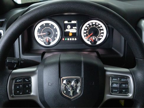 Used 2024 RAM 1500 Warlock AWD/4WD image 16