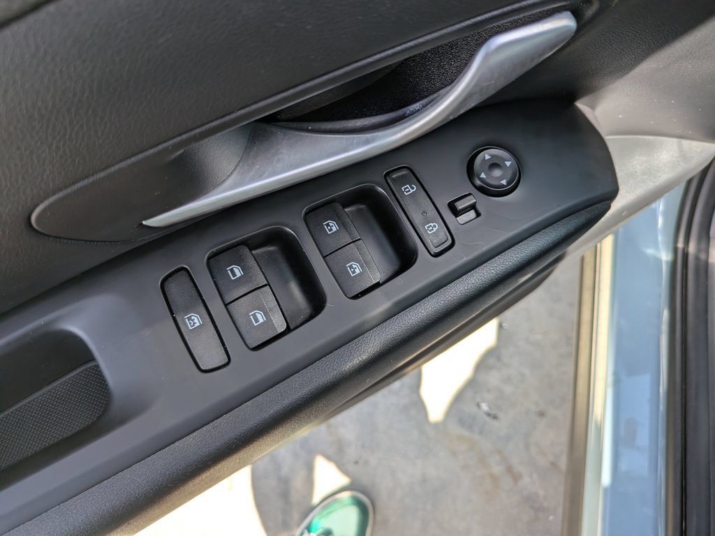 Used 2022 Hyundai Santa Cruz SEL Premium AWD/4WD image 19