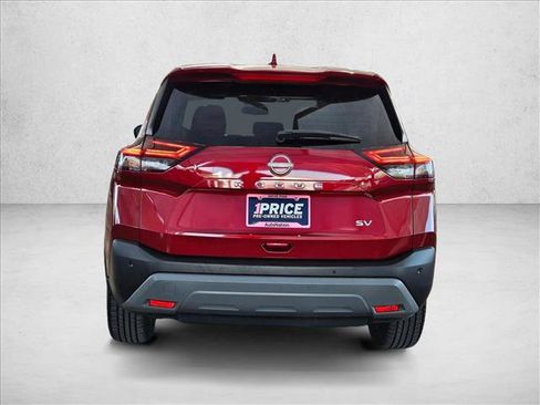 Used 2023 Nissan Rogue SV image 7