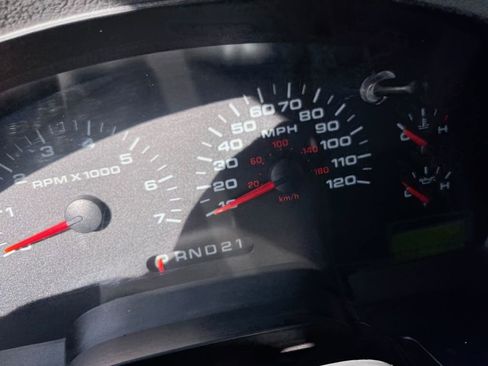 Used 2004 Ford F150 XLT image 15