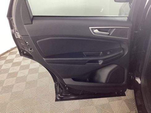 Used 2023 Ford Edge SEL w/ Convenience Package image 14