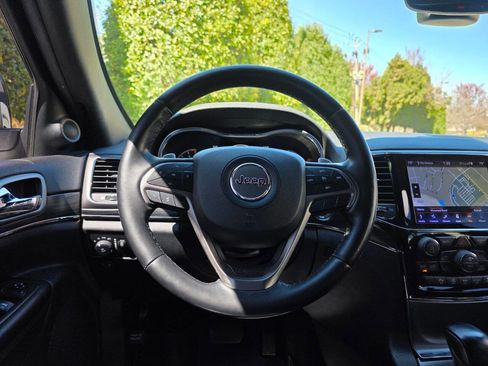 Used 2019 Jeep Grand Cherokee Limited X image 20