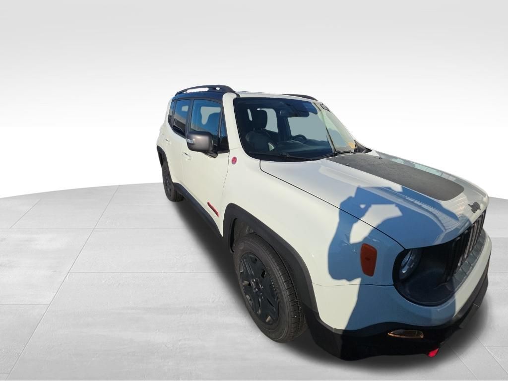 Used 2018 Jeep Renegade Trailhawk AWD/4WD image 9
