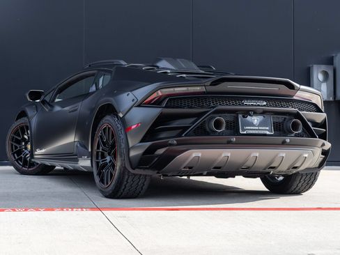 Used 2023 Lamborghini Huracan Sterrato AWD/4WD image 6