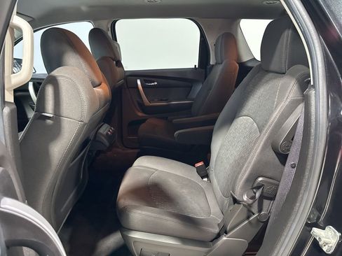 Used 2011 GMC Acadia SLE FWD image 23