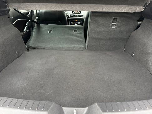 Used 2018 MAZDA MAZDA3 Touring FWD image 15