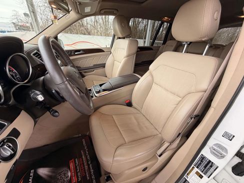 Used 2014 Mercedes-Benz GL 450 4MATIC image 16