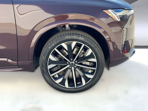 New 2026 Volvo XC90 T8 Ultra w/ Protection Package AWD/4WD image 12