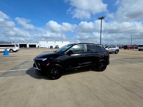 Used 2026 Buick Encore GX Sport Touring w/ Comfort Package image 4